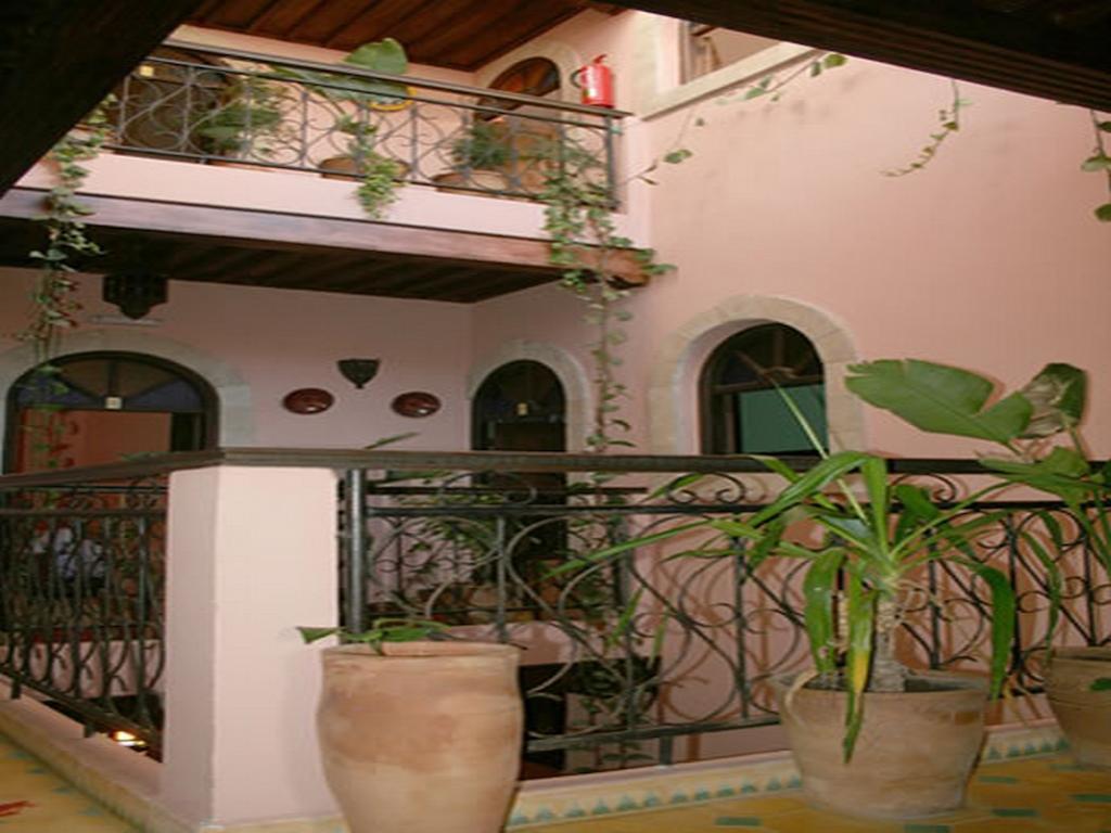 Riad Etoile D'As-Sawíra Exteriér fotografie